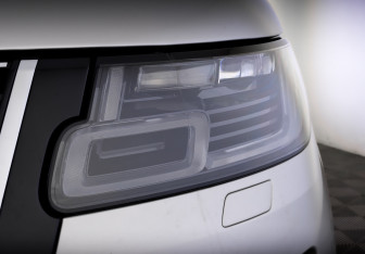 Подержанный автомобиль Land Rover Range Rover 2021 года (17 фото)