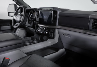 Подержанный автомобиль Ford F-150 2024 года (9 фото)