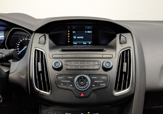 Подержанный автомобиль Ford Focus Sedan 2018 года (15 фото)