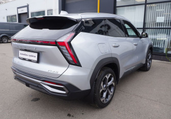 Подержанный автомобиль Geely Atlas 2024 года (5 фото)