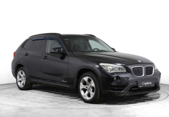 Подержанный автомобиль BMW X1 2012 года (3 фото)