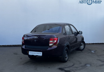 Подержанный автомобиль LADA (ВАЗ) Granta Sedan 2012 года (5 фото)