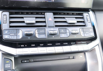 Новый Toyota Land Cruiser Suv 2025 (22 фото)