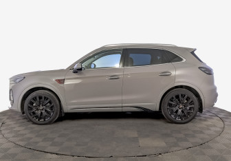Подержанный автомобиль Hongqi HS5 2024 года (8 фото)