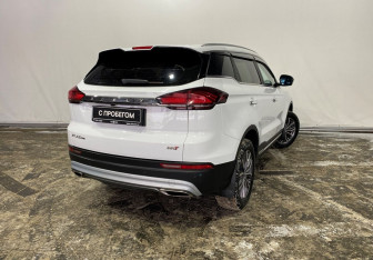 Подержанный автомобиль Geely Atlas Pro 2022 года (6 фото)