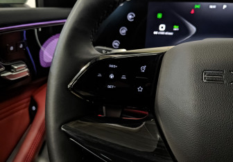 Подержанный автомобиль Exeed RX 2024 года (28 фото)