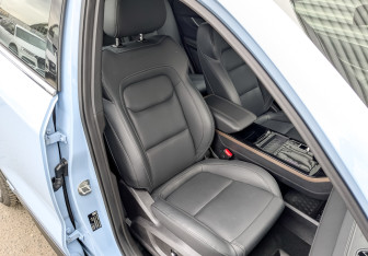Подержанный автомобиль Exeed LX 2024 года (22 фото)
