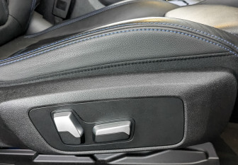 Подержанный автомобиль BMW X3 2021 года (27 фото)