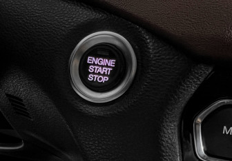 Подержанный автомобиль GAC GS8 2020 года (19 фото)