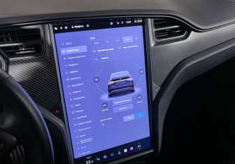 Подержанный автомобиль Tesla Model X 2019 года (19 фото)