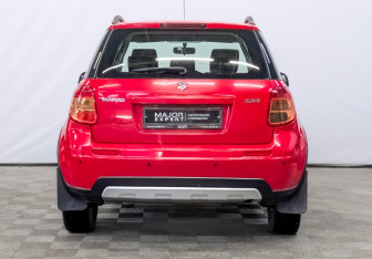 Подержанный автомобиль Suzuki SX4 Hatchback 2012 года (6 фото)