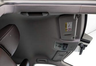 Подержанный автомобиль Lexus RX 2022 года (23 фото)