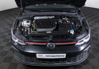 Подержанный автомобиль Volkswagen Golf GTI Hatchback 2021 года (9 фото)