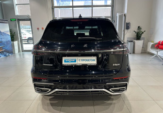 Подержанный автомобиль Hongqi HS5 2024 года (5 фото)