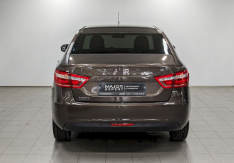 Подержанный автомобиль LADA (ВАЗ) Vesta Sedan 2020 года (6 фото)