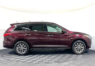 Подержанный автомобиль Infiniti JX 2013 года (4 фото)