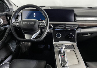 Подержанный автомобиль Exeed VX 2023 года (12 фото)