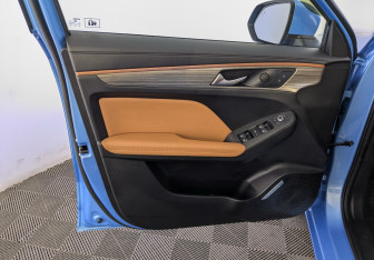 Подержанный автомобиль Haval Jolion 2022 года (19 фото)