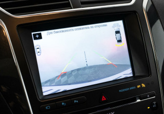 Подержанный автомобиль Ford Explorer 2017 года (9 фото)