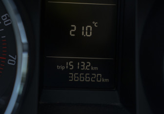 Подержанный автомобиль Skoda Yeti 2012 года (11 фото)