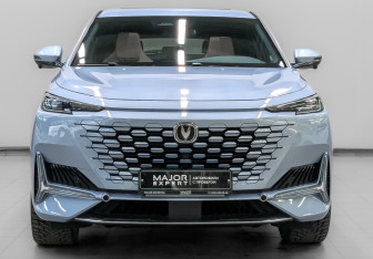 Подержанный автомобиль Changan UNI-K 2023 года (2 фото)