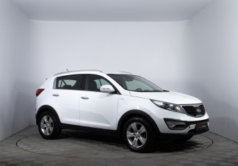 Подержанный автомобиль Kia Sportage 2014 года (3 фото)