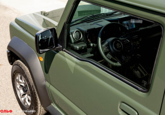 Новый Suzuki Jimny 2025 (17 фото)