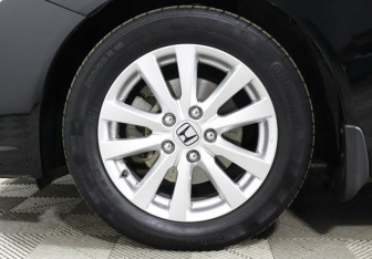 Подержанный автомобиль Honda Civic Sedan 2012 года (6 фото)