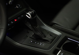 Подержанный автомобиль Audi Q3 Sportback 2022 года (32 фото)