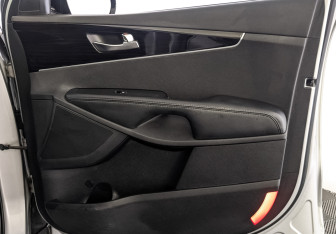Подержанный автомобиль Kia Sorento 2019 года (25 фото)