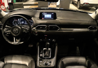 Подержанный автомобиль Mazda CX-5 2019 года (11 фото)