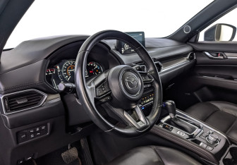 Подержанный автомобиль Mazda CX-5 2021 года (15 фото)