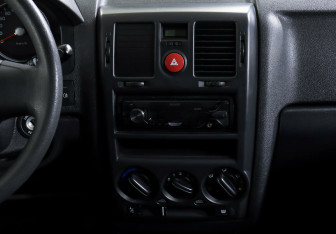 Подержанный автомобиль Hyundai Getz 2008 года (13 фото)