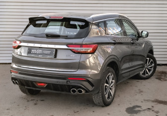 Подержанный автомобиль Geely Coolray 2022 года (5 фото)