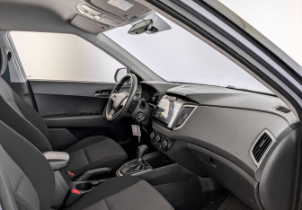 Подержанный автомобиль Hyundai Creta 2020 года (11 фото)