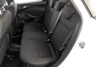 Подержанный автомобиль Ford Focus Hatchback 2018 года (18 фото)