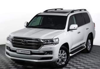 Подержанный автомобиль Toyota Land Cruiser Suv 2015 года (29 фото)