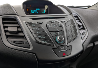 Подержанный автомобиль Ford Fiesta Sedan 2016 года (21 фото)