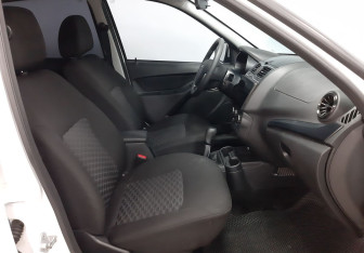 Подержанный автомобиль LADA (ВАЗ) Granta Sedan 2023 года (15 фото)