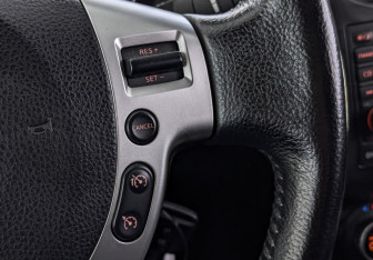 Подержанный автомобиль Nissan Qashqai 2011 года (28 фото)