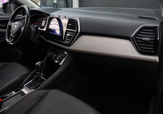 Подержанный автомобиль Jetta VS5 2023 года (9 фото)