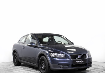 Подержанный автомобиль Volvo C30 2007 года (3 фото)