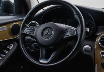 Подержанный автомобиль Mercedes-Benz GLC Coupe 2016 года (15 фото)