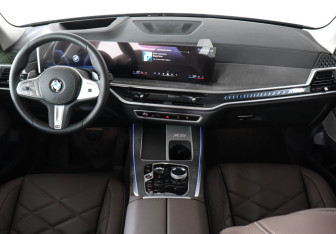 Новый BMW X5 2025 (11 фото)