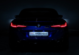 Подержанный автомобиль BMW M8 Convertible 2020 года (32 фото)