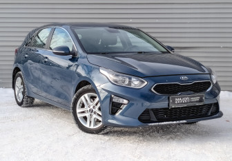 Подержанный автомобиль Kia Ceed Hatchback 2019 года (3 фото)
