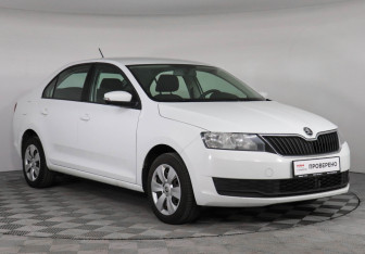 Подержанный автомобиль Skoda Rapid Liftback 2018 года (3 фото)