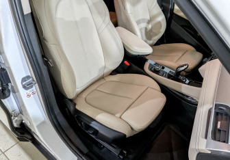 Подержанный автомобиль BMW X2 2018 года (24 фото)