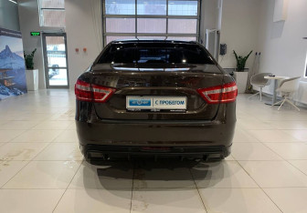 Подержанный автомобиль LADA (ВАЗ) Vesta Sedan 2021 года (5 фото)