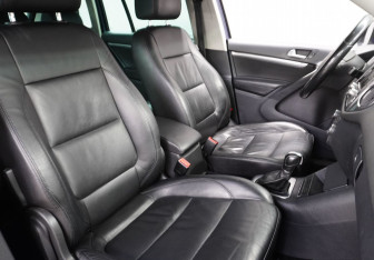 Подержанный автомобиль Volkswagen Tiguan 2012 года (12 фото)